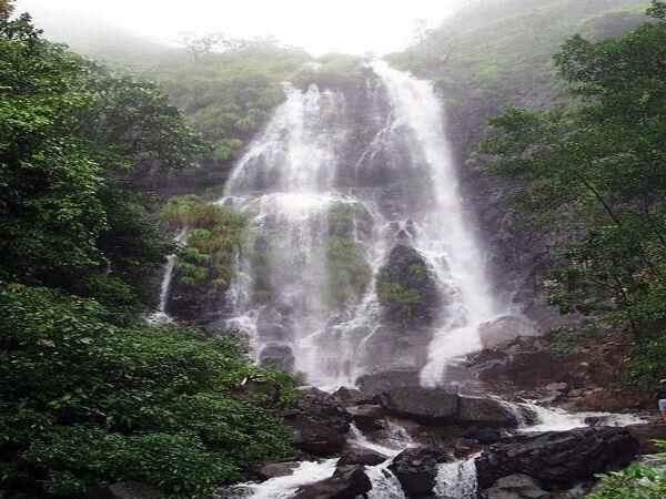 మహారాష్ట్రలోని జలపాతాల సవ్వడులు