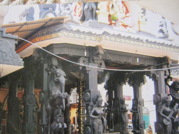 నాగరాజు ఆలయాలు తమ ప్రత్యేకతను