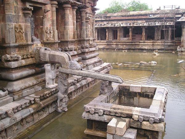 ఈ ఆలయంనకు యమతీర్థం అని పేరు