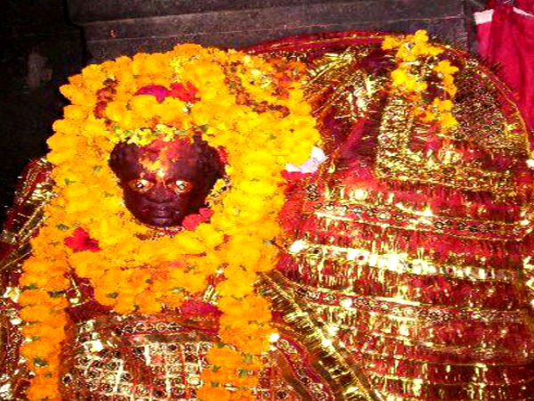 ఇక్కడ అమ్మవారిని శక్తి రూపంలో పరమ శివుడిని కూడా