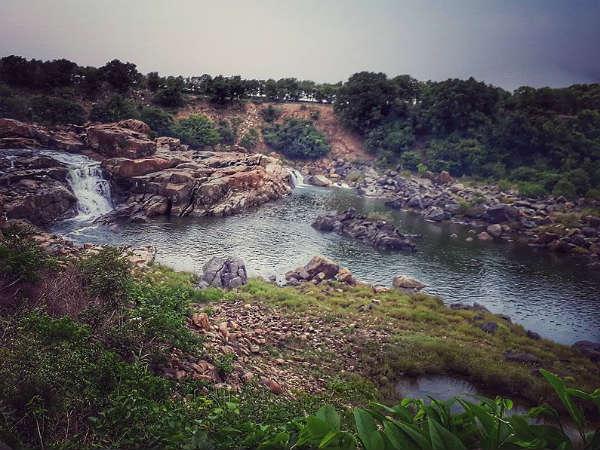 2) చుంచనకట్టే జలపాతం