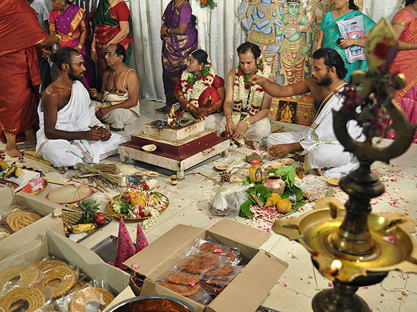 10. వివాహాలు