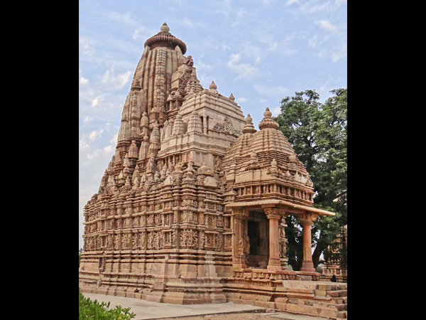 8. ఖాజురాహో