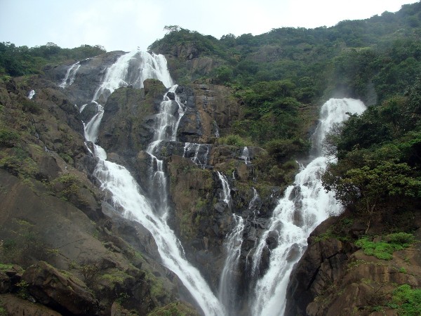 మారిచో జలపాతం